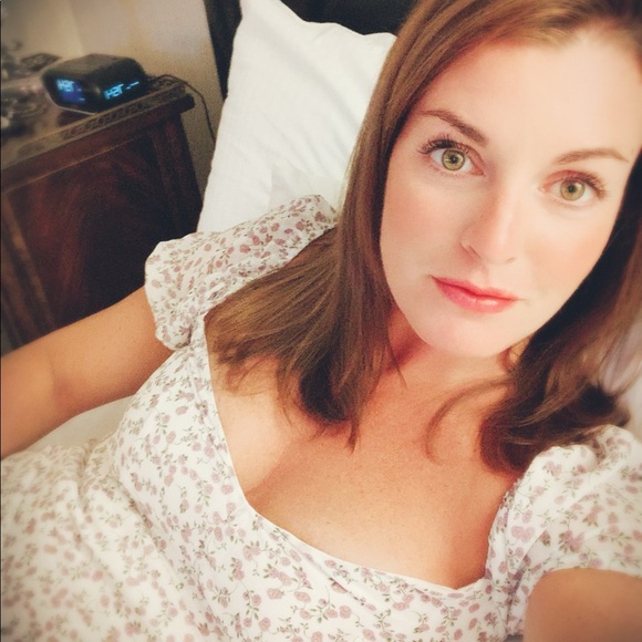 Meet your Posher, Elizabeth - Picture 5 of 7